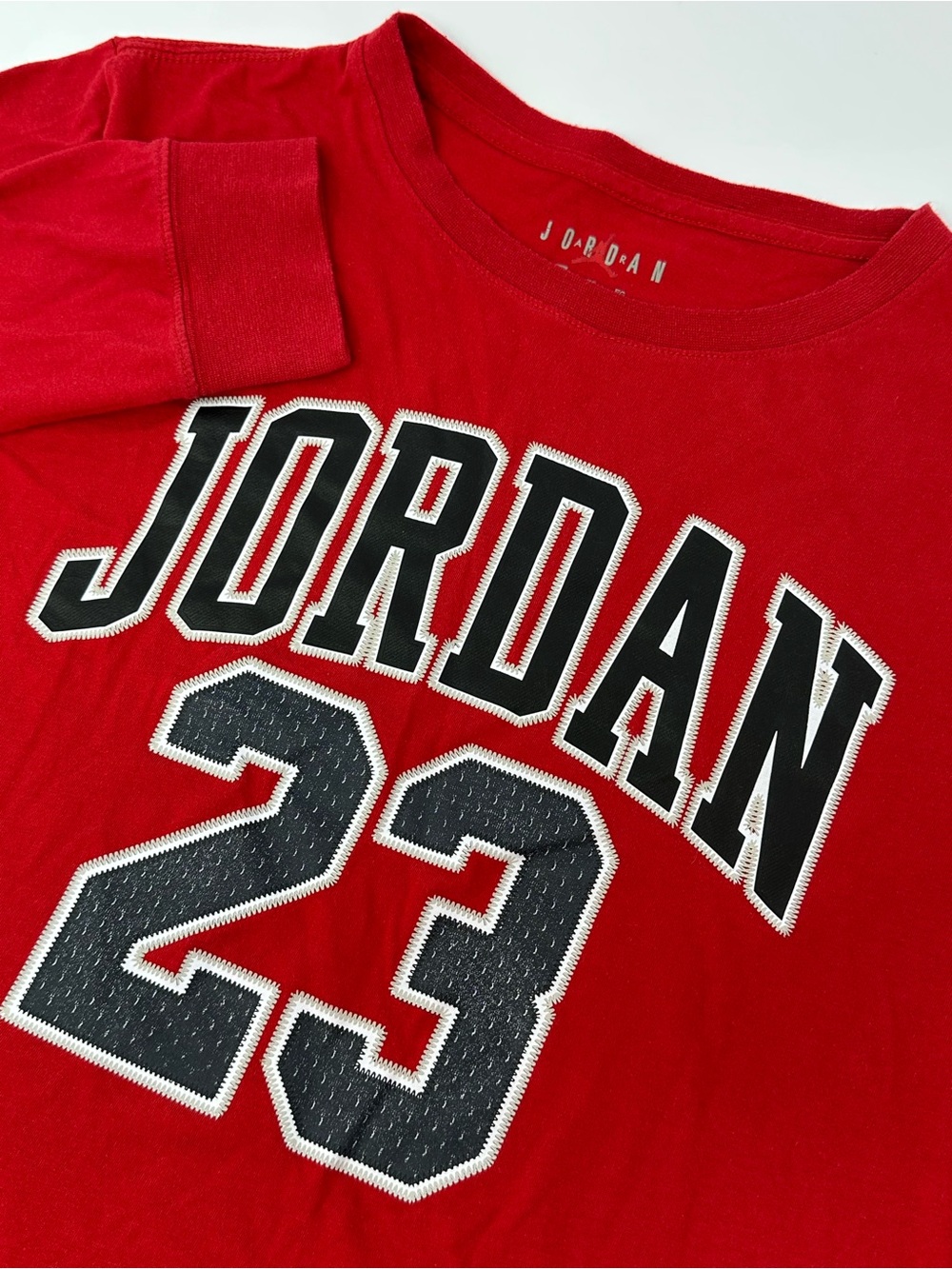 Air Jordan 23 Kids XL (13-15) Red Long Sleeve T-Shirt Michael Jordan Basketball